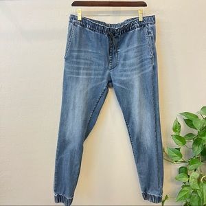 Bullhead Skinny Denim Joggers, medium wash, mid-high rise, size M